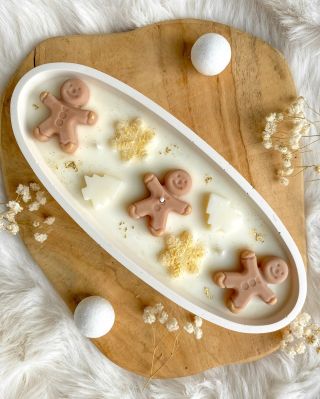 Perníčková lodička nesmí ve vánoční kolekci chybět 🤗🤎 ❄️ sójová svíčka ❄️ perníčková vůně ❄️ ručně vyrobená nádoba Odkaz...